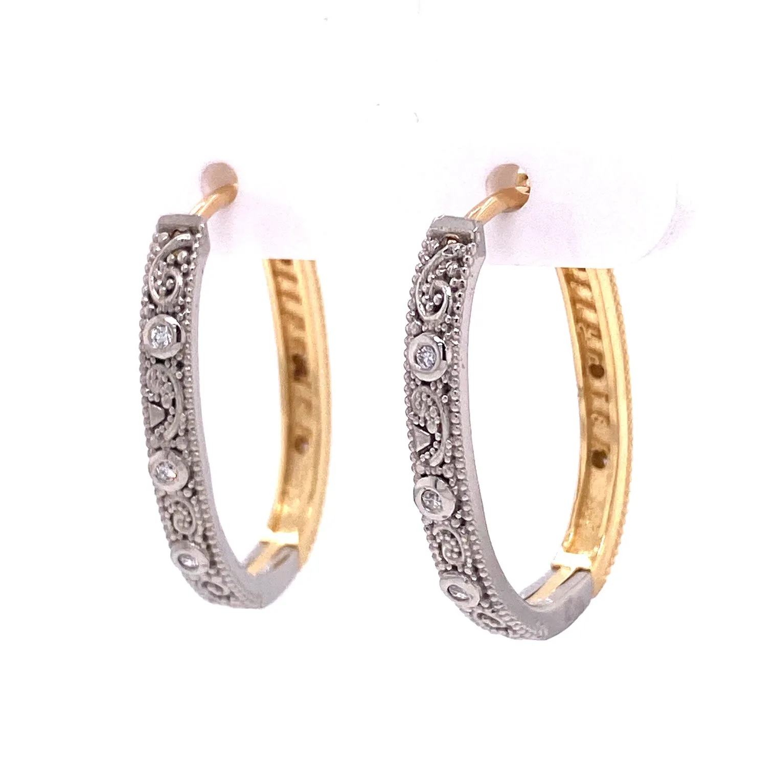 18k White and Yellow Gold llyn Hoops