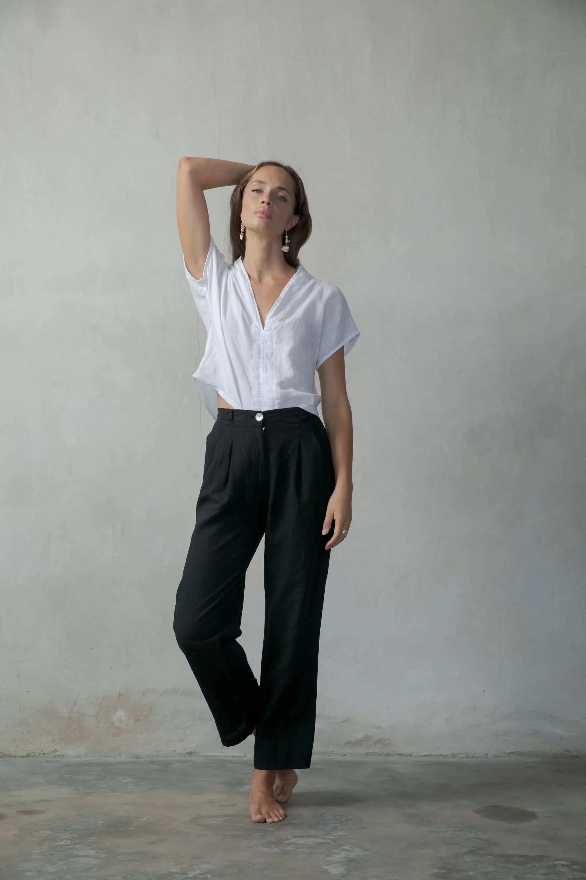 Collo Alto Linen Top White   Oatmeal