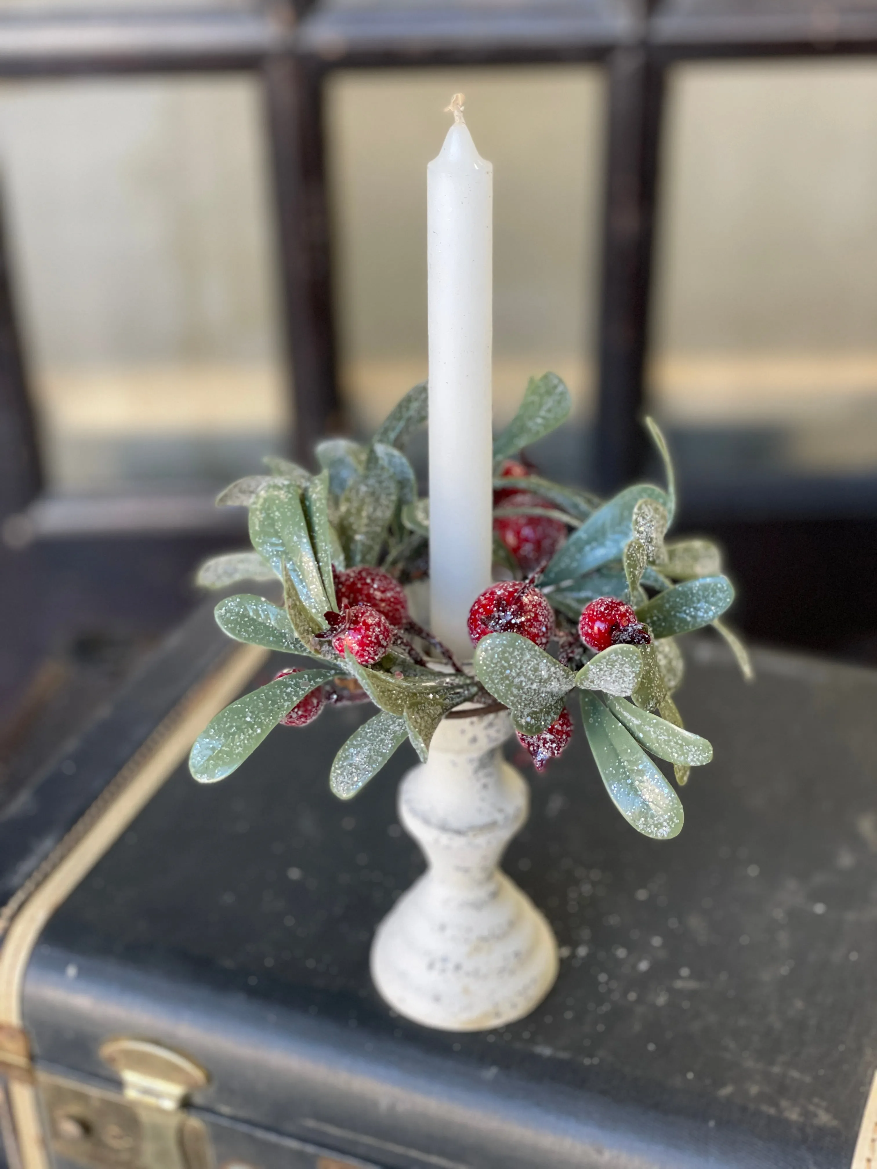 Crystalline Mistleberry Candle Ring | 6"