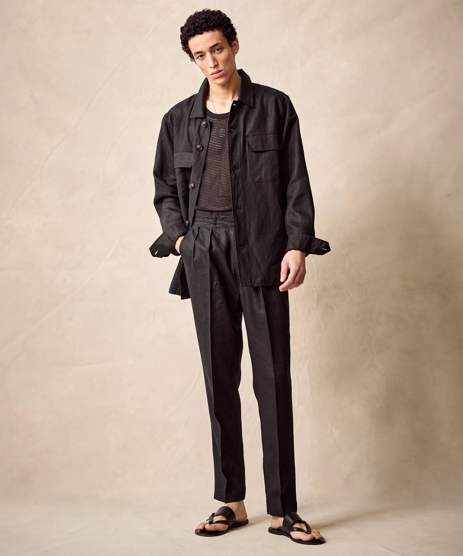 Linen Two-Pocket Overshirt in Black