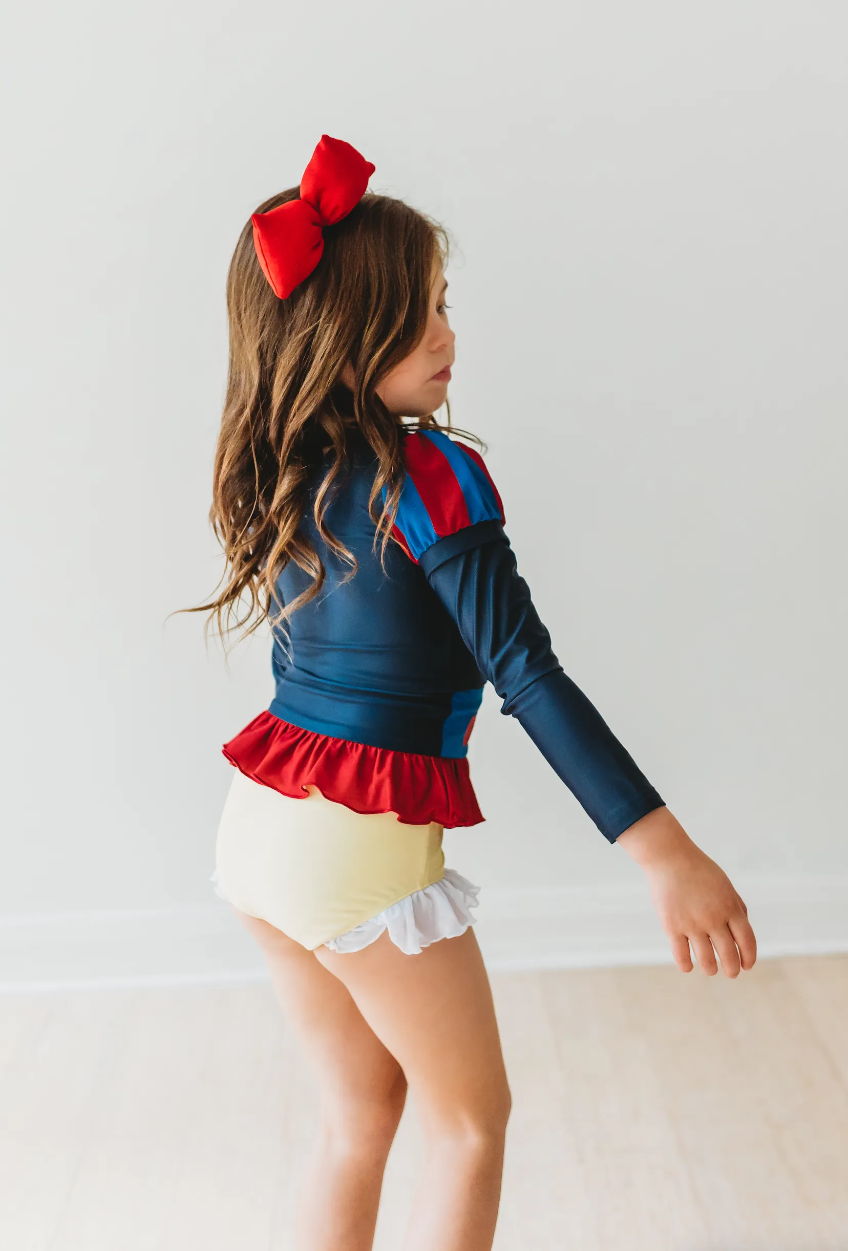 Snow White Rash Guard Swim Set