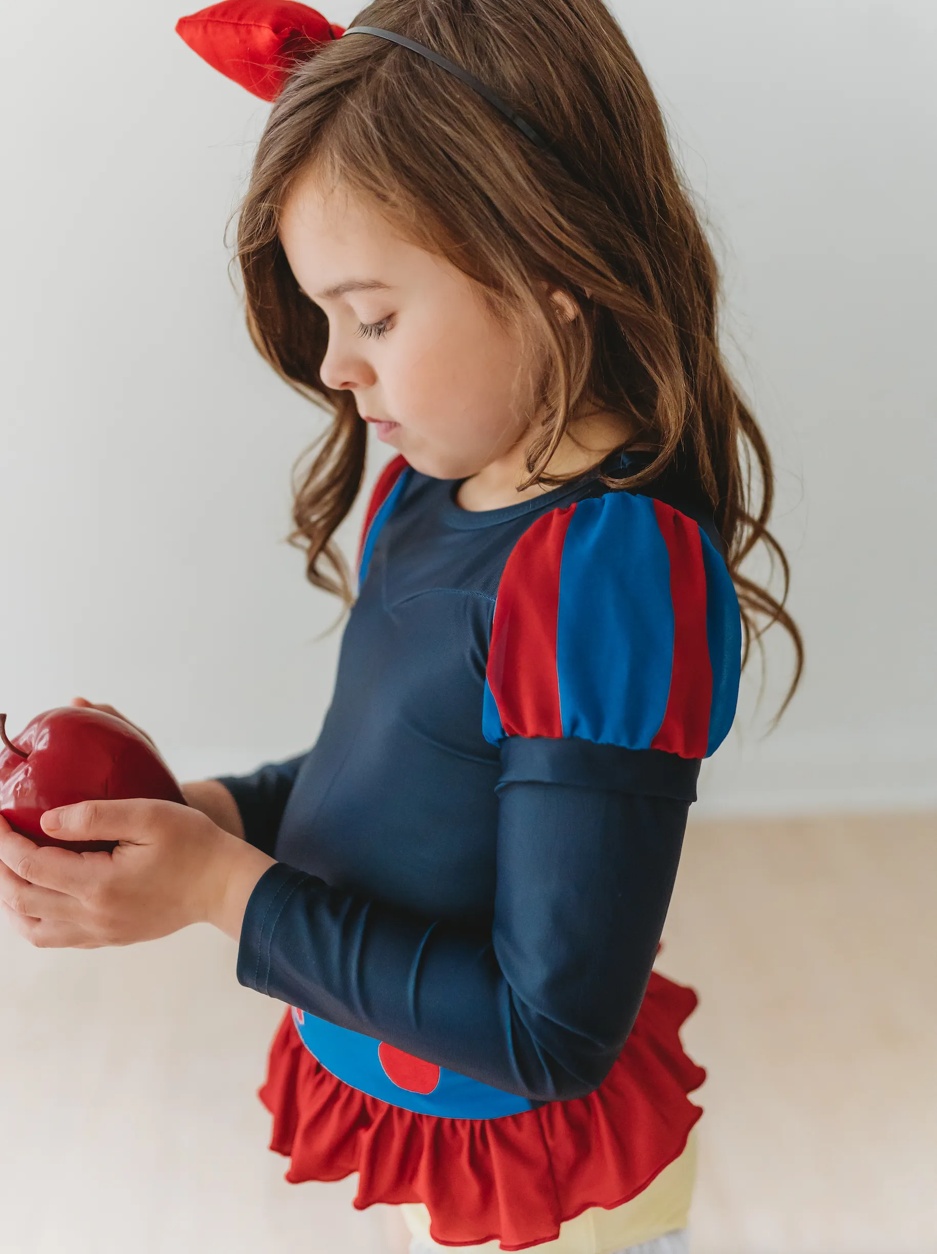 Snow White Rash Guard Swim Set