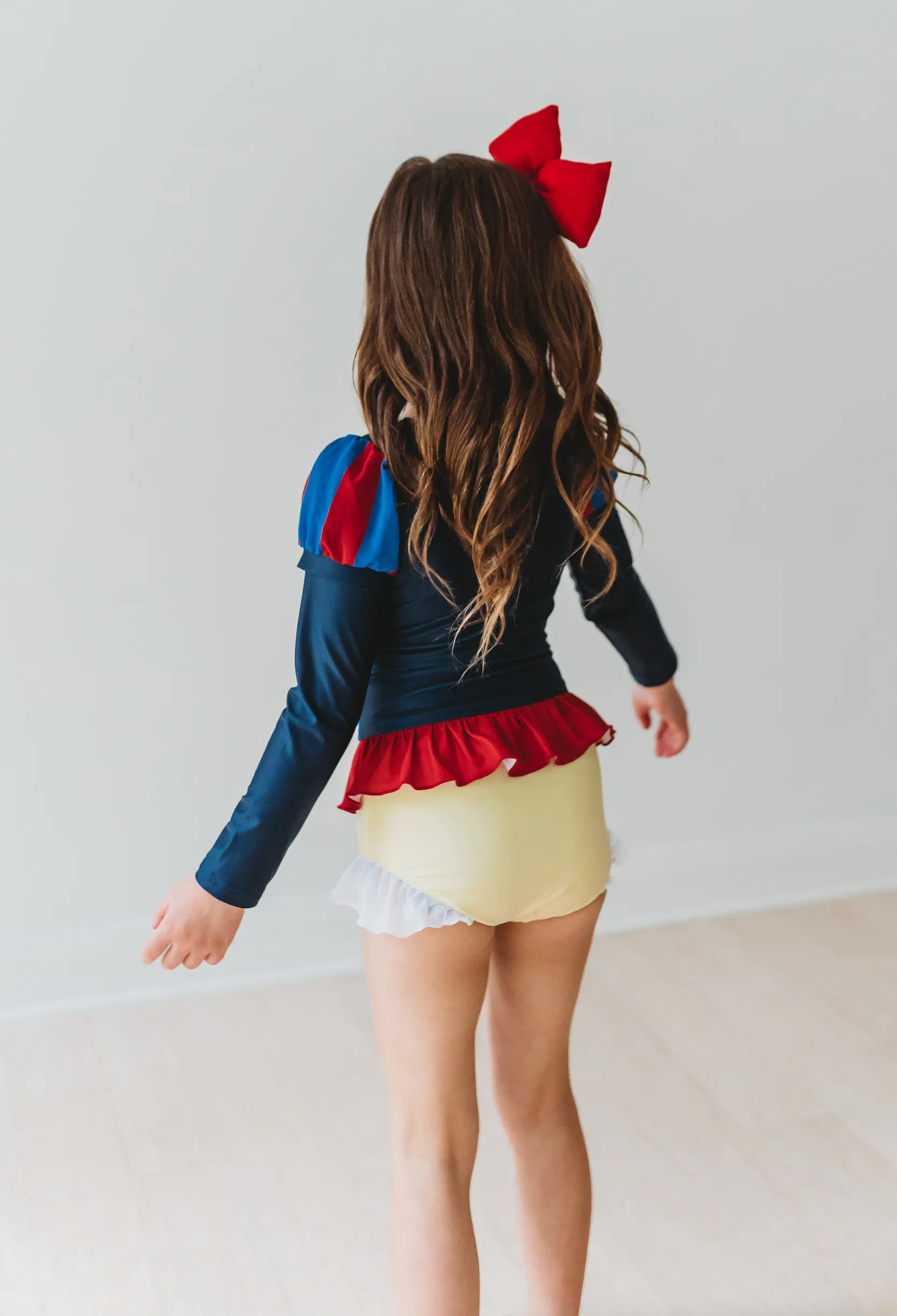 Snow White Rash Guard Swim Set